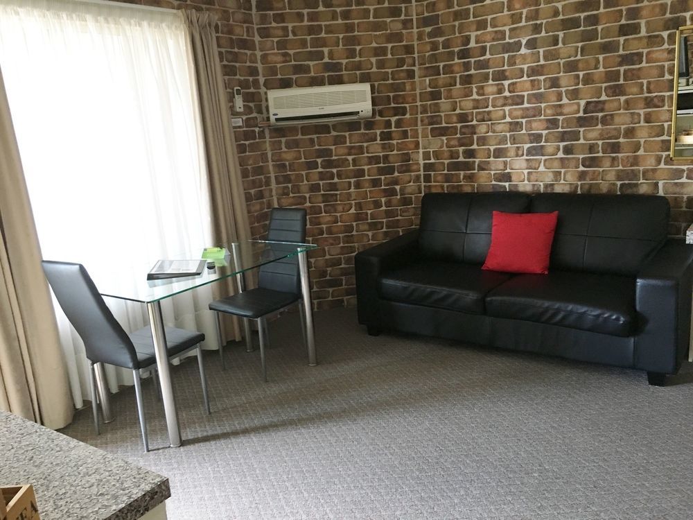 באלינה Richmond Motor Inn מראה חיצוני תמונה