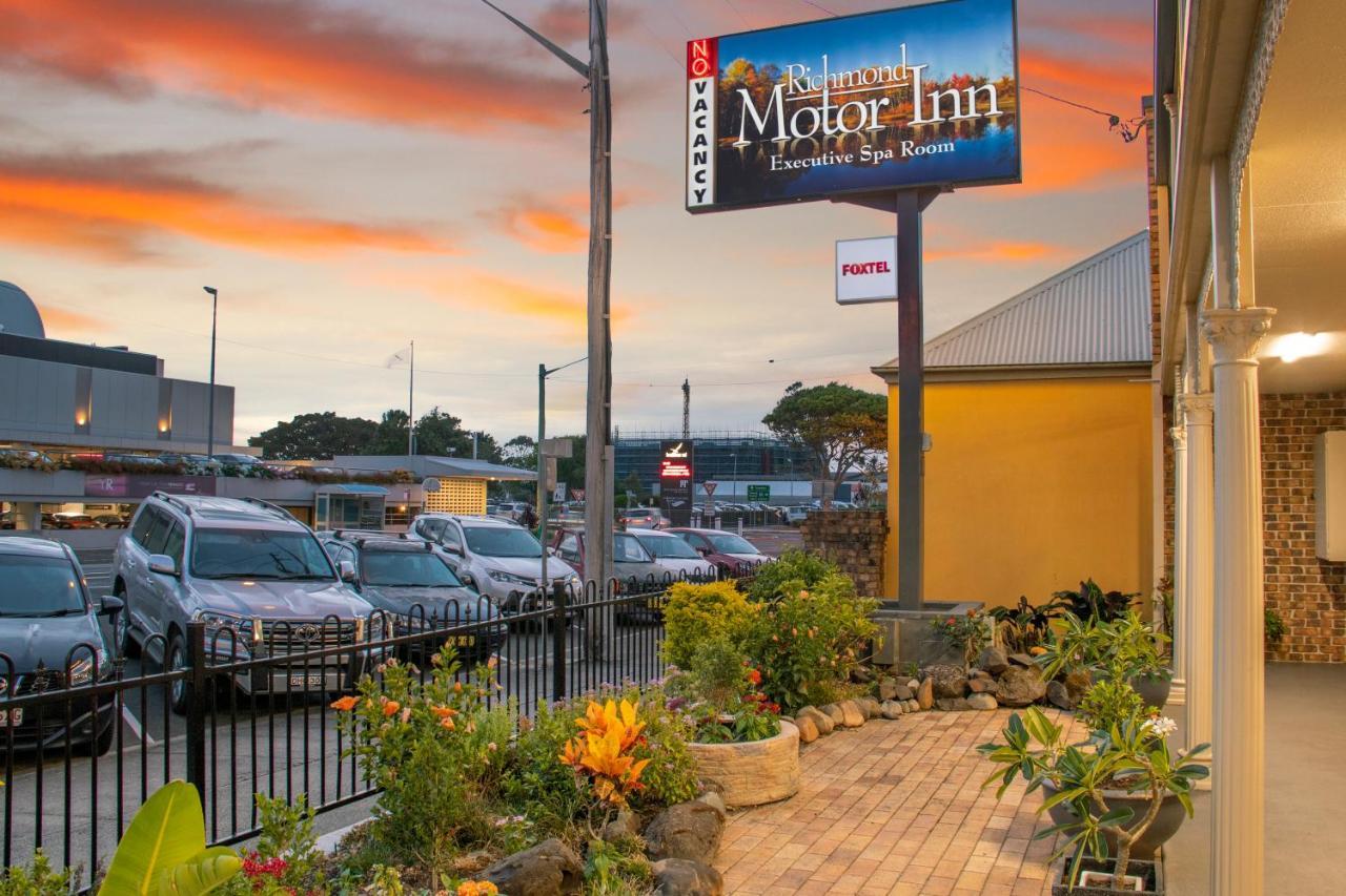 באלינה Richmond Motor Inn מראה חיצוני תמונה